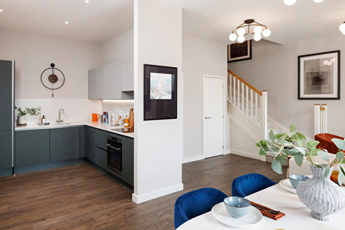 3 Bedroom Apartment For Sale In Headstone Drive, Harrow, HA1