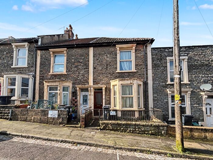3 Bedroom Terraced House For Sale In Salisbury Street, St. George, Bristol, Ed, Gb, BS5