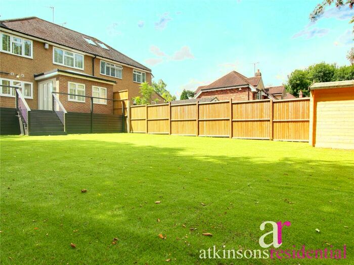 3 Bedroom House To Rent In Stratton Avenue, Enfield, Middlesex, EN2