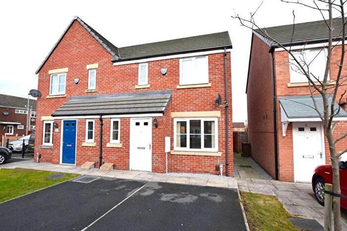 3 Bedroom Semi-Detached House For Sale In St. Gabriel Court, Leeds, LS14
