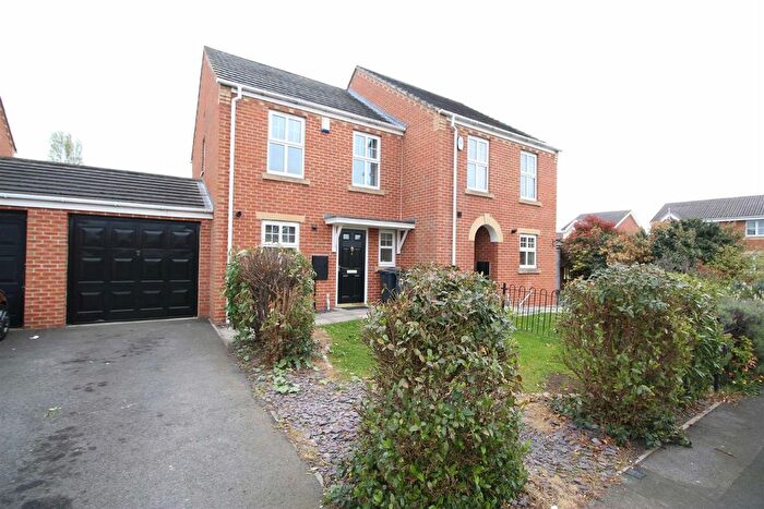2 Bedroom Semi-Detached House To Rent In Moorfield Close, Darlington, DL1