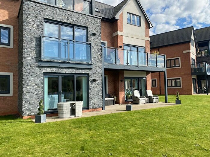 2 Bedroom Apartment For Sale In Barton Marina, Barton Under Needwood, DE13