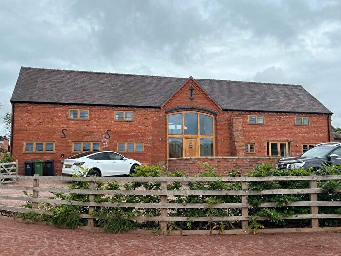 4 Bedroom Detached House To Rent In The Harvest Barn, Risingbridge, Berry Lane, B61