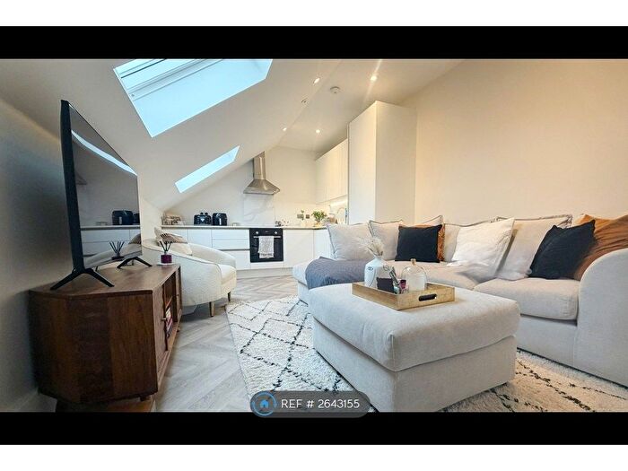 1 Bedroom Flat To Rent In Hatfield Road, St Albans, AL1