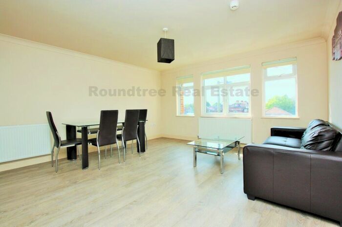 2 Bedroom Flat To Rent In Brent Street, Hendon, NW4