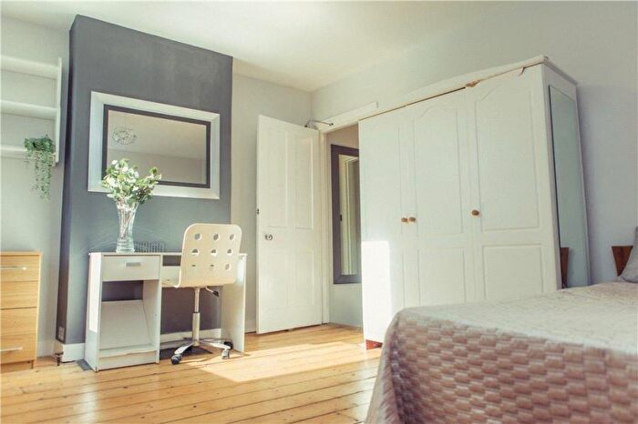 5 Bedroom Terraced House To Rent In Guildford Park Road, GU2