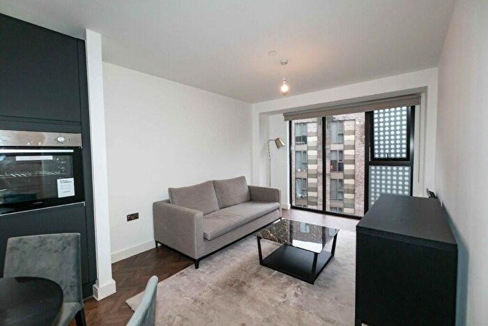 Flat To Rent In David Lewis Street, Liverpool, Merseyside, L1