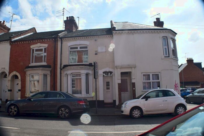 3 Bedroom Terraced House To Rent In Perry Street, Abington, Northampton, NN1