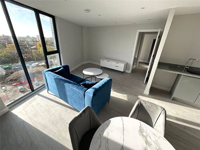 1 Bedroom Property For Sale In Regent Plaza, Block B, Oldfield Rd, Salford, Greater Manchester, M5