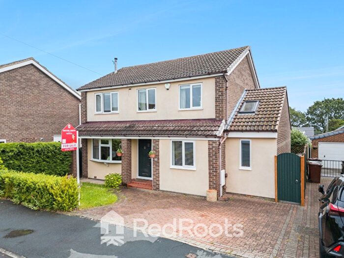 5 Bedroom Detached House For Sale In Brookfields, Netherton, WF4