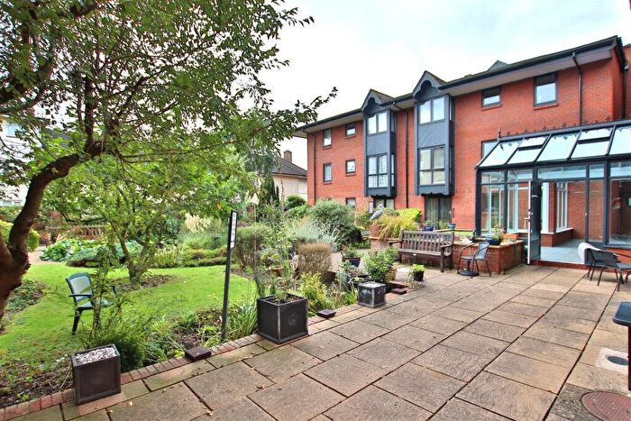 2 Bedroom Sheltered Housing For Sale In Station Street, Tewkesbury, GL20