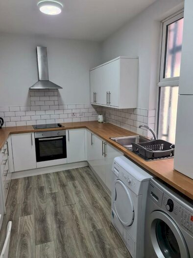 8 Bedroom Terraced House To Rent In Wavertree Road, Liverpool, Merseyside, L7