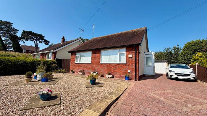 2 Bedroom Detached Bungalow For Sale In Bryn Lupus Drive, Llandudno, LL30