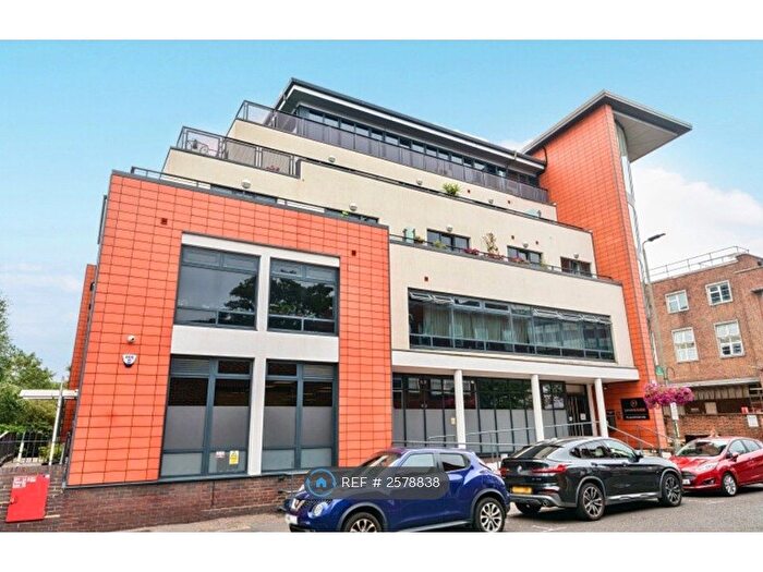2 Bedroom Flat To Rent In Uno Apartments, Bromley, BR1