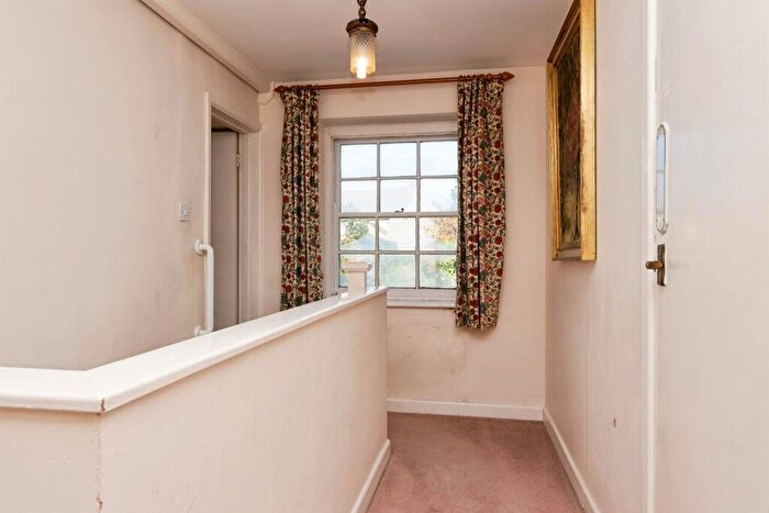 3 Bedroom End Of Terrace House For Sale In High Street, Marshfield, Chippenham, SN14