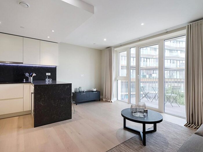 1 Bedroom Apartment To Rent In Admiralty House, Vaughan Way, E1W