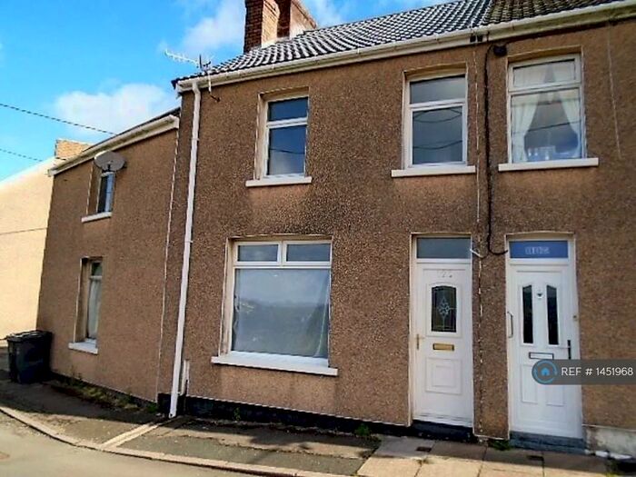 3 Bedroom Terraced House To Rent In Lewis Street, Crumlin, Newport, NP11