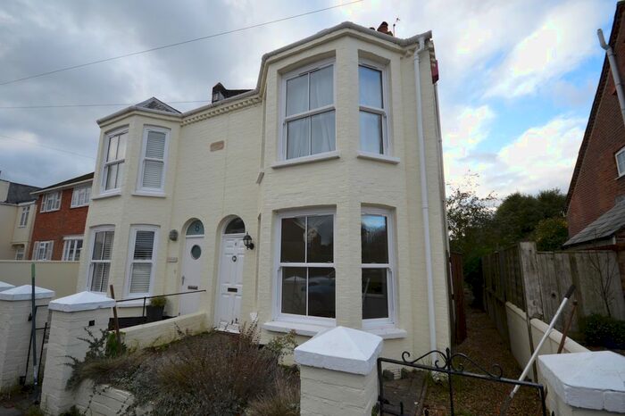 3 Bedroom Semi-Detached House To Rent In Westfield Road, Lymington, SO41