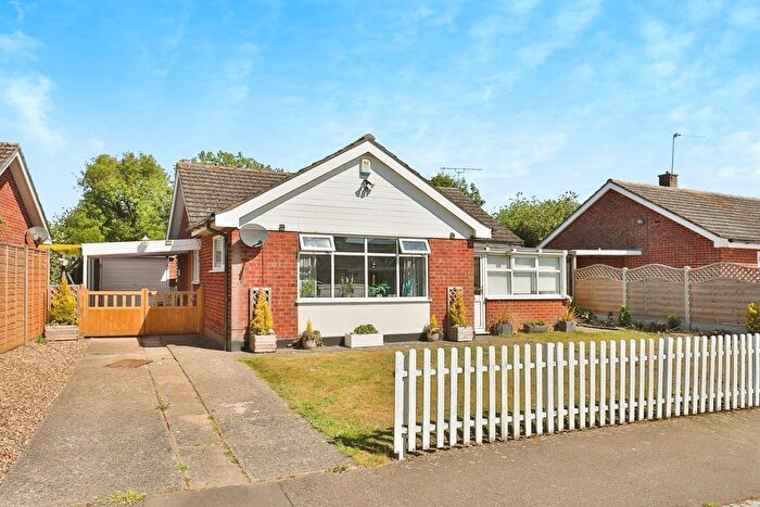 3 Bedroom Detached Bungalow For Sale In Fairholme Close, Ashill, Thetford, IP25