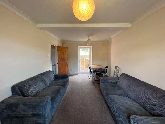1 Bedroom Terraced House To Rent In The Avenue, Brighton, BN2