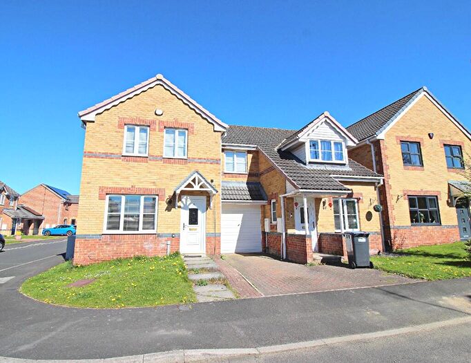 3 Bedroom Semi-Detached House For Sale In St. Ives Gardens, Consett, DH8