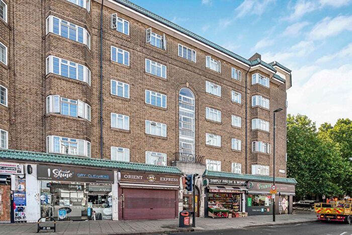 4 Bedroom Flat For Sale In Streatham High Road, London, SW16