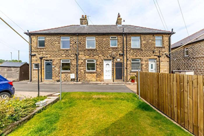 2 Bedroom Terraced House For Sale In Paris, Scholes, Holmfirth, HD9