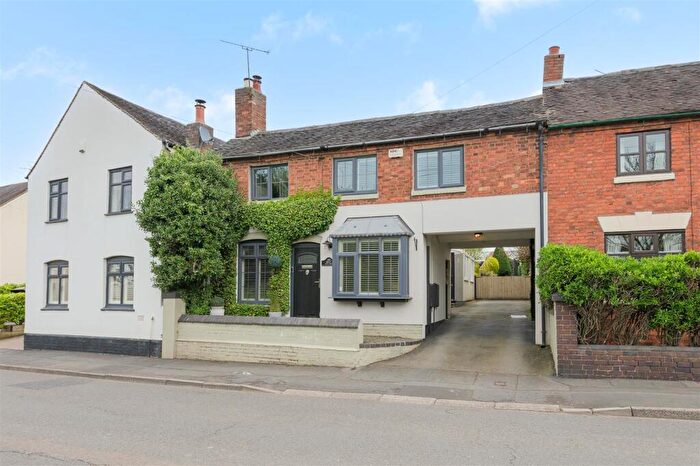 3 Bedroom Cottage For Sale In Castle Road, Hartshill, CV10