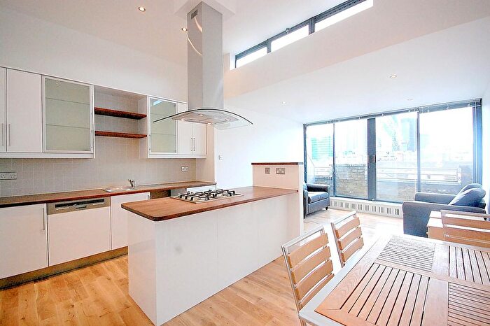 2 Bedroom Property To Rent In Thrawl Street, Spitalfields, E1