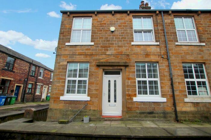1 Bedroom End Of Terrace House To Rent In Hare Hill Road, Littleborough, OL15
