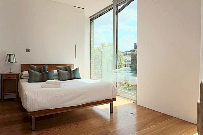 Studio To Rent In Maltings Place, London, SE1