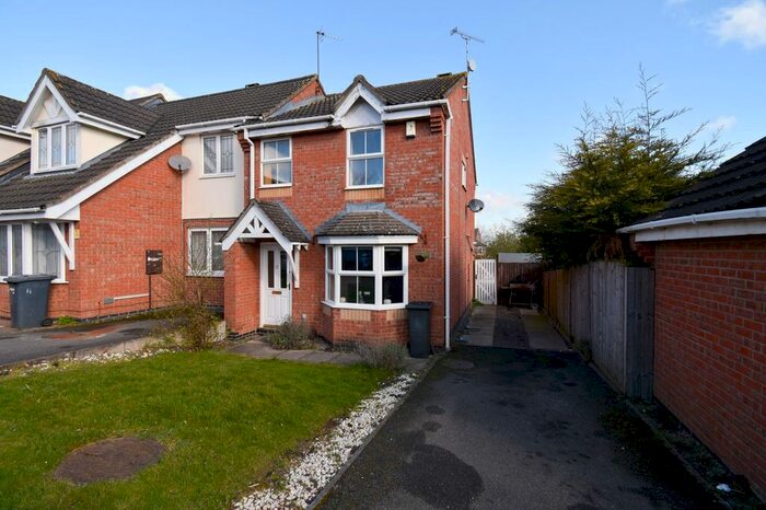 3 Bedroom Semi-Detached House To Rent In Samphire Close, Hamilton, Leicester, LE5