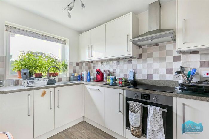 1 Bedroom Flat To Rent In Eastbury Court, Lyonsdown Road, New Barnet, Barnet, EN5