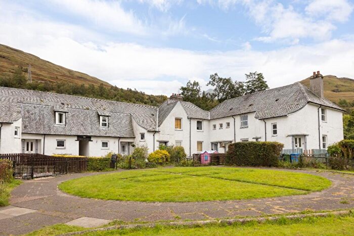 2 Bedroom Flat For Sale In Kirkfield Place, Arrochar, Dunbartonshire, G83