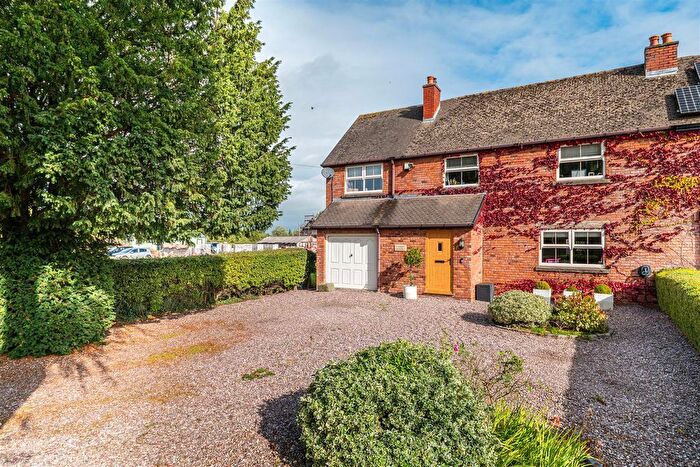 3 Bedroom Semi-Detached House For Sale In Dob Lane, Little Hoole, Preston, PR4