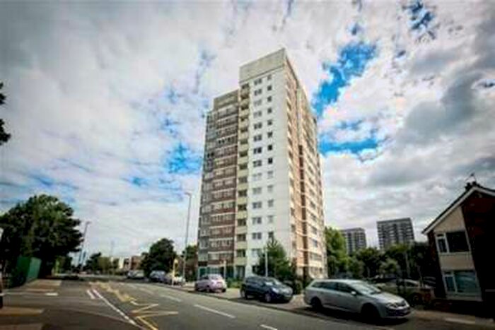 2 Bedroom Flat To Rent In Beech Rise, L33