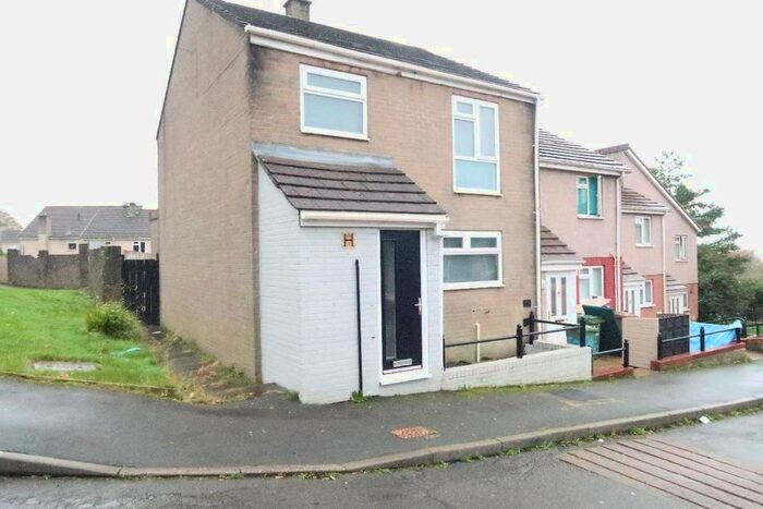 3 Bedroom Terraced House To Rent In Twyn Gardens, Cefn Fforest, Blackwood NP12