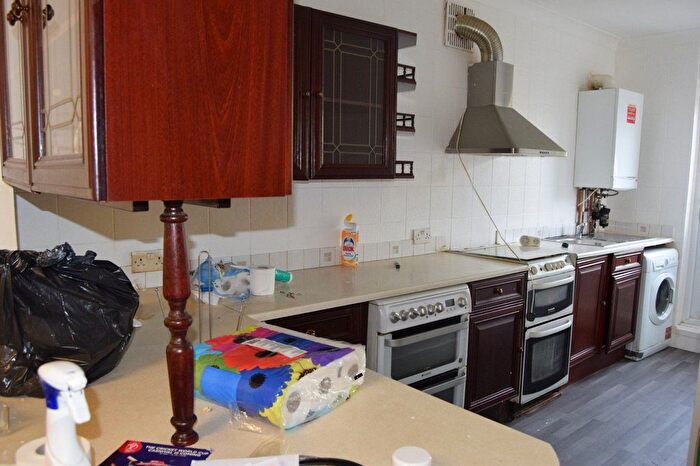 3 Bedroom Terraced House To Rent In Ilford, IG1