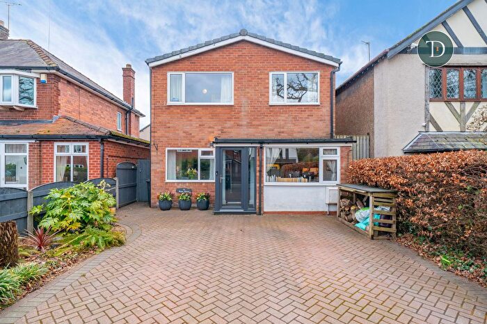 4 Bedroom Detached House For Sale In Hooton Road, Willaston, Neston, CH64