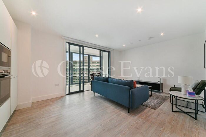 2 Bedroom Flat For Sale In Pearson Building, London Square, Station Road, Croydon, London, CR0