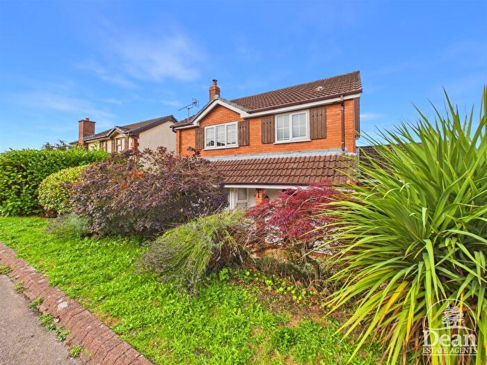 3 Bedroom Detached House For Sale In Deer Park, Lydney, GL15