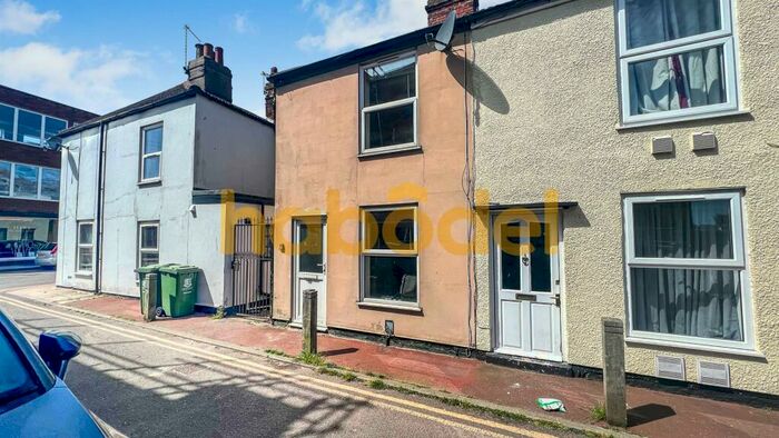 2 Bedroom Terraced House To Rent In Priory Plain, Great Yarmouth, NR30