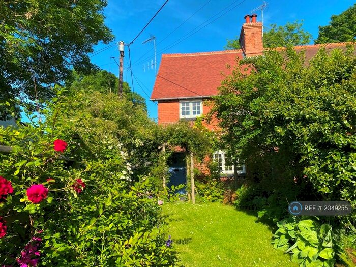 2 Bedroom End Of Terrace House To Rent In Prince Christian Cottages, Wantage, OX12