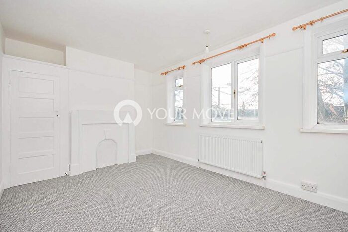 3 Bedroom Flat To Rent In Belmont Parade, Green Lane, Chislehurst, BR7