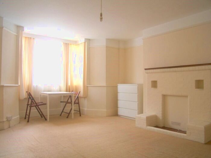 Studio To Rent In Mattock Lane, Ealing, London, W5