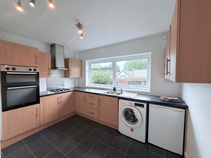 2 Bedroom Flat To Rent In Fothergill Court, Nottingham, NG3