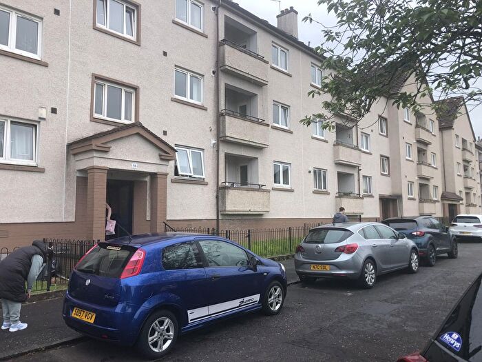 2 Bedroom Flat To Rent In Main Street, Thornliebank, Glasgow, G46