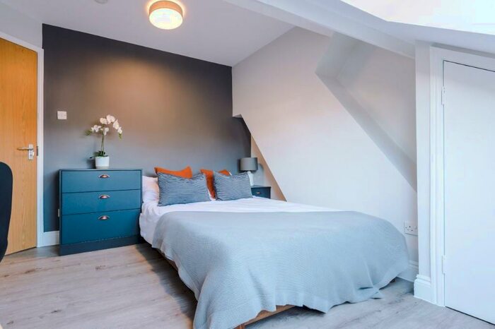 5 Bedroom Maisonette To Rent In Osborne Road, Newcastle Upon Tyne, NE2