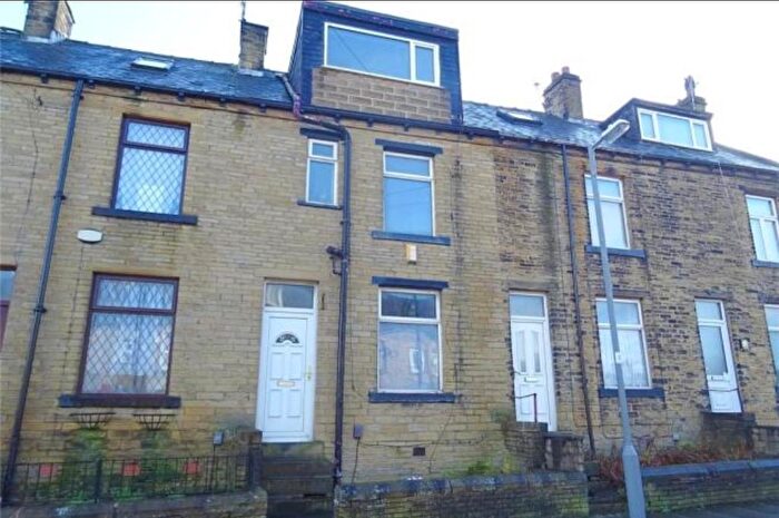 4 Bedroom Terraced House To Rent In Burton Street, Bradford, BD4