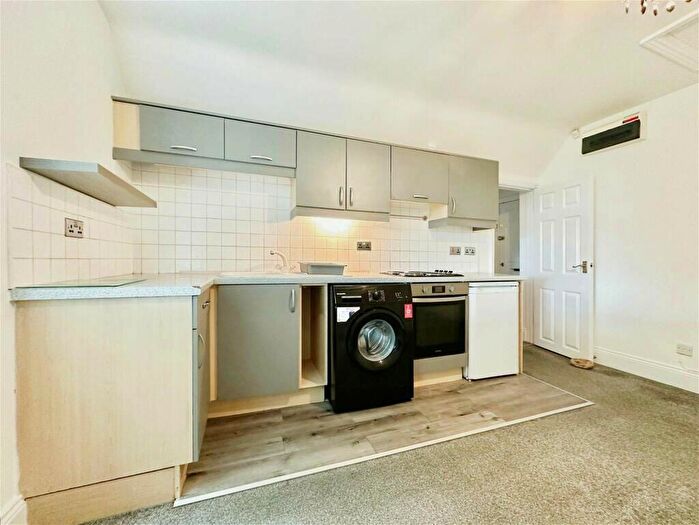 1 Bedroom Apartment For Sale In Shaftesbury Road, Leicester, Leicestershire, LE3